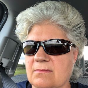 Meet your Posher, Cindy